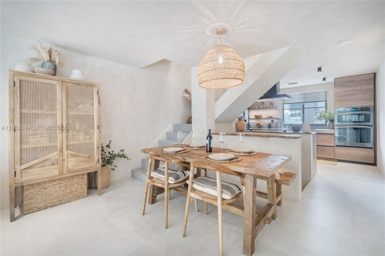 325 Meridian Ave, Unit 12, Miami Beach, FL 33139 Photo