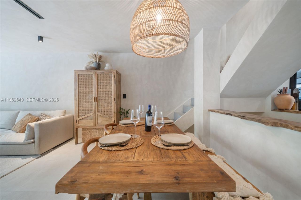 325 Meridian Ave, Unit 12, Miami Beach, FL 33139 Photo