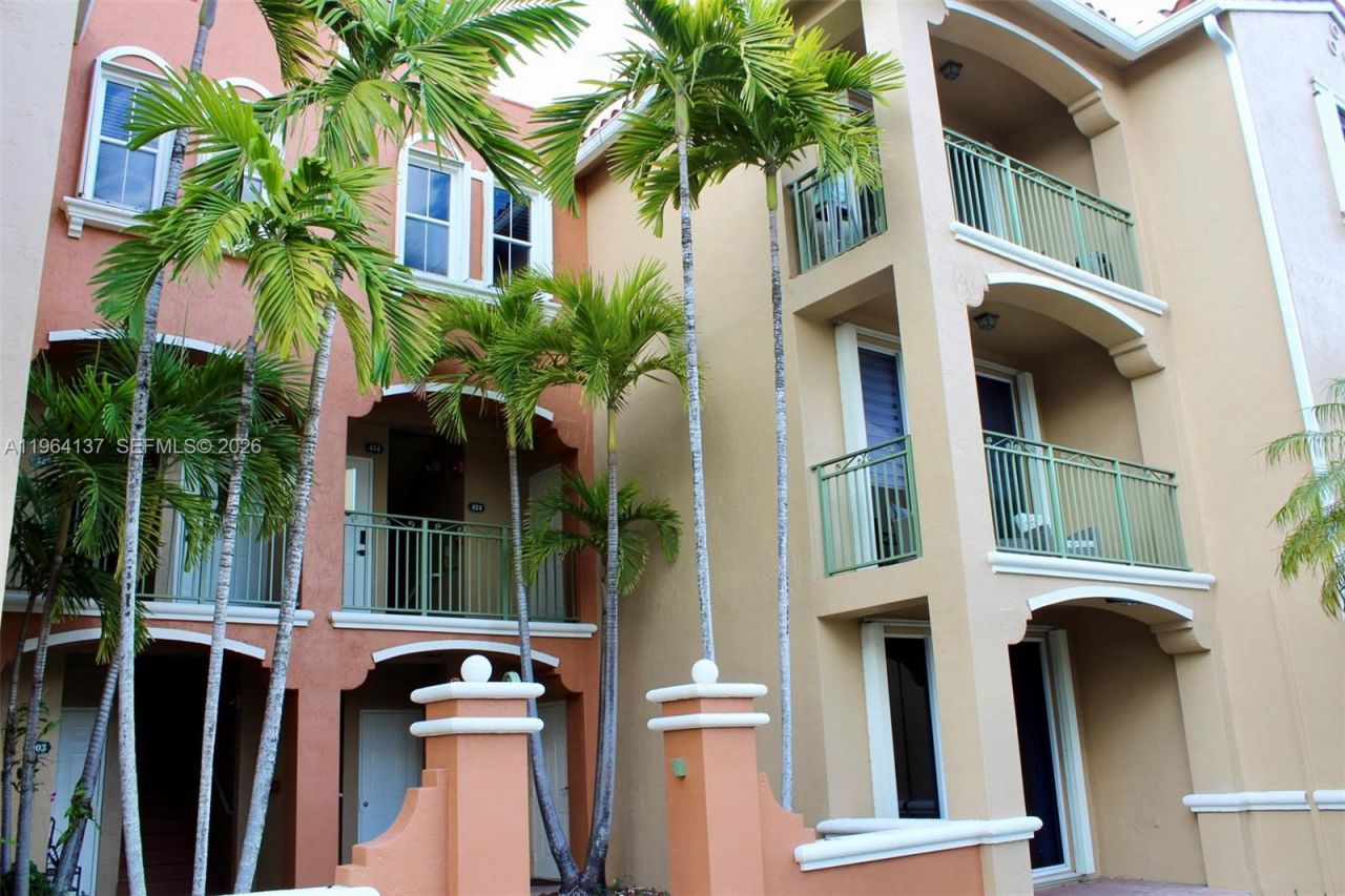 6440 NW 114th Ave, Unit 424, Doral, FL 33178 Photo