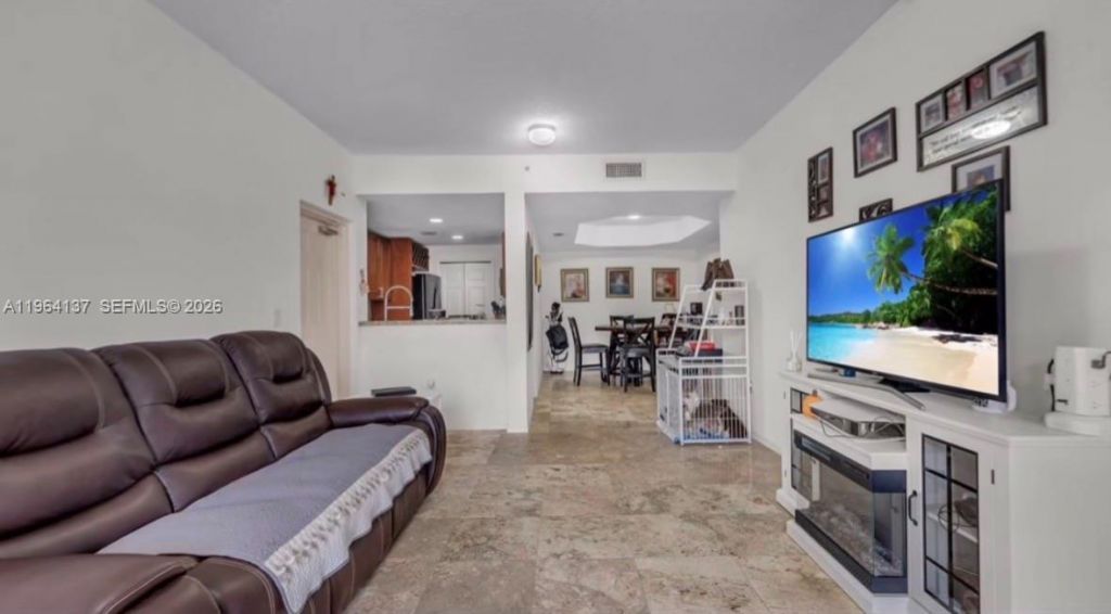 6440 NW 114th Ave, Unit 424, Doral, FL 33178 Photo