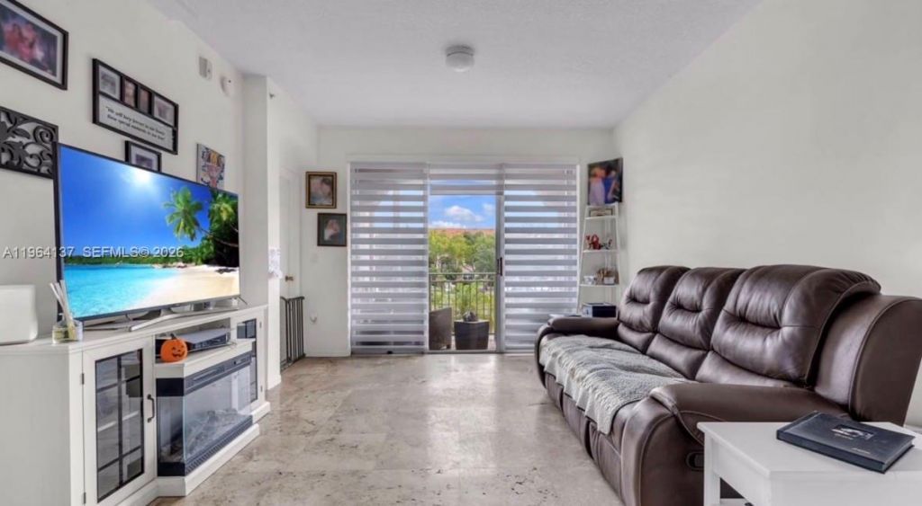 6440 NW 114th Ave, Unit 424, Doral, FL 33178 Photo