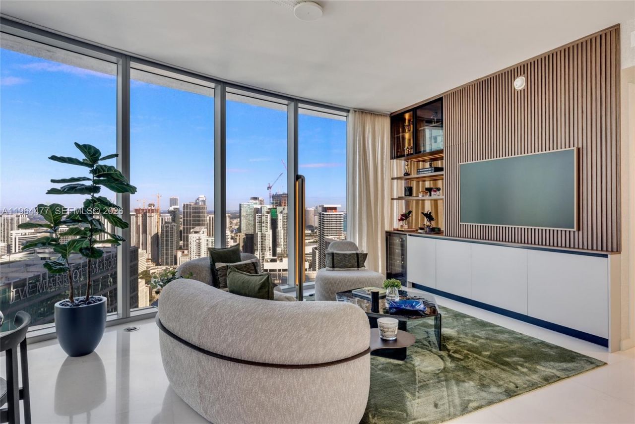 300 Biscayne Blvd Way, Unit 5008W, Miami, FL 33131 Photo