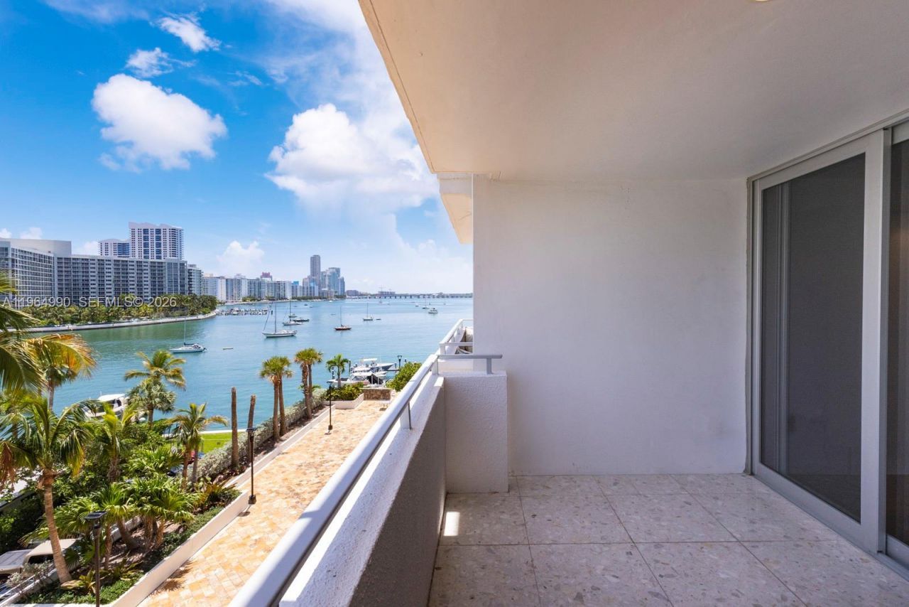 11 Island Ave, Unit 606, Miami Beach, FL 33139 Photo