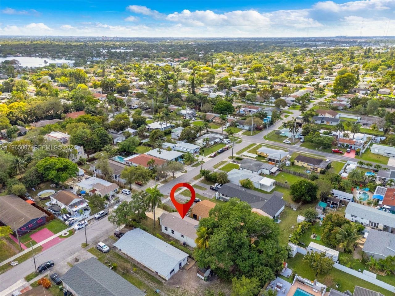 30 SW 7th St, Hallandale Beach, FL 33009 Photo