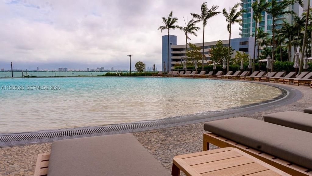 650 NE 32nd St , Unit 2105, Miami, FL 33137 Photo