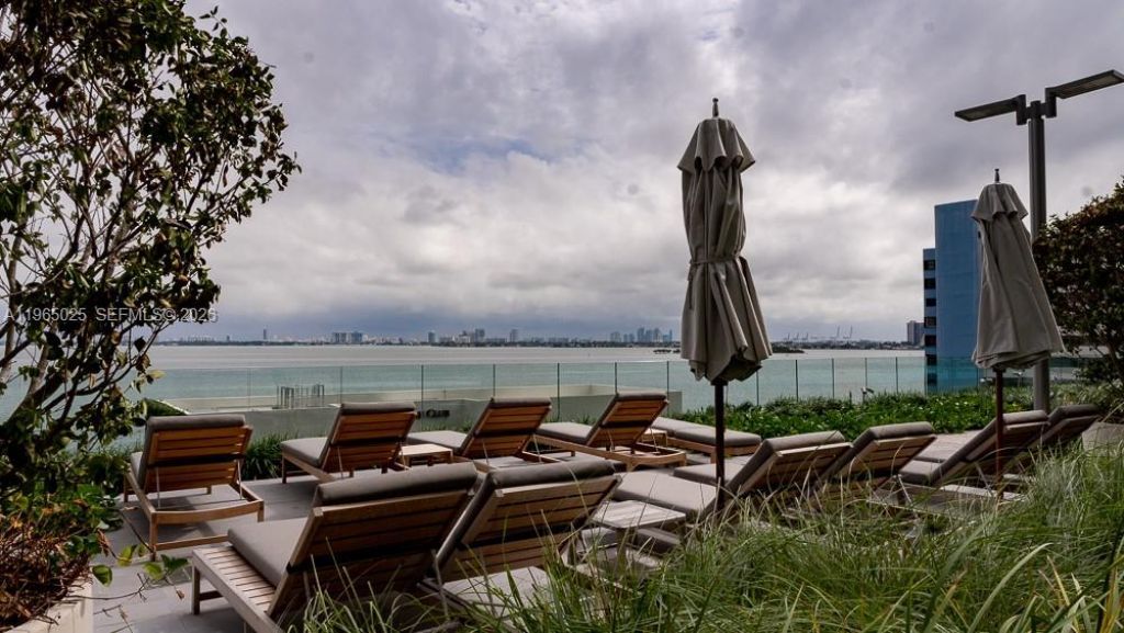 650 NE 32nd St, Unit 2105, Miami, FL 33137 Photo