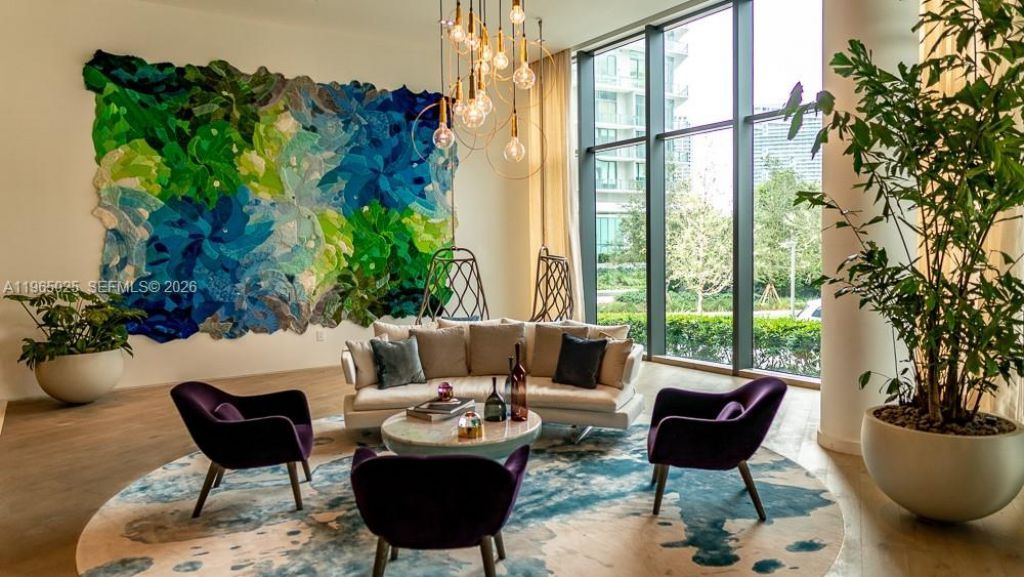 650 NE 32nd St , Unit 2105, Miami, FL 33137 Photo