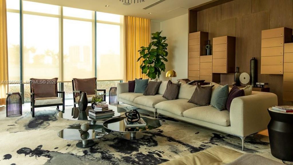 650 NE 32nd St , Unit 2105, Miami, FL 33137 Photo