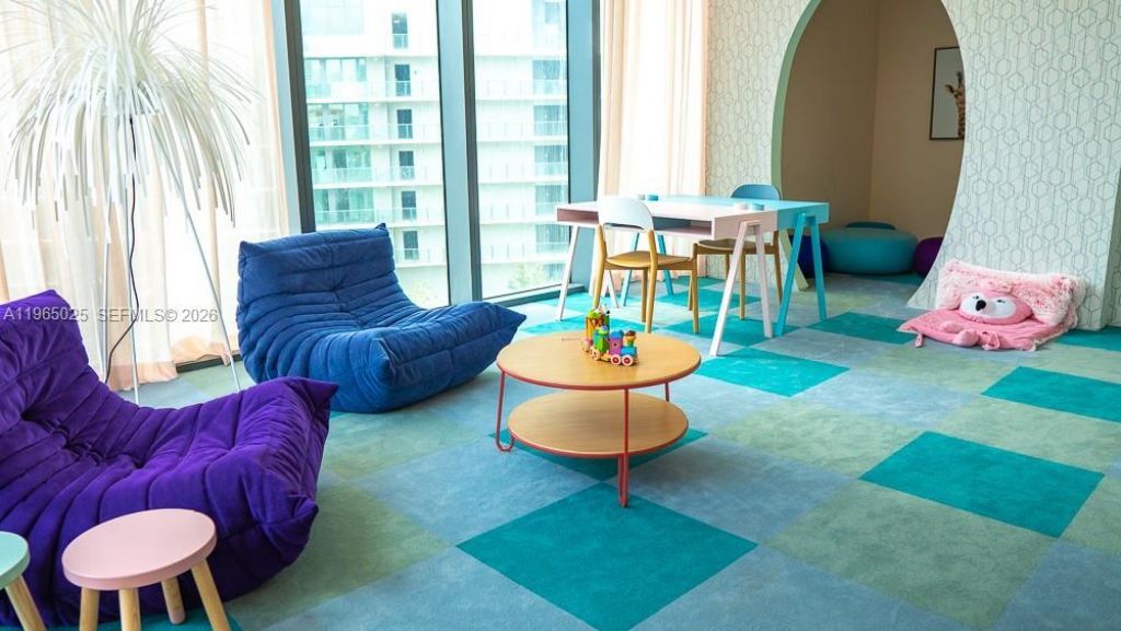 650 NE 32nd St , Unit 2105, Miami, FL 33137 Photo