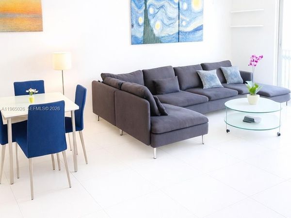 610 NE 12th Ave, Unit 308, Hallandale Beach, FL 33009