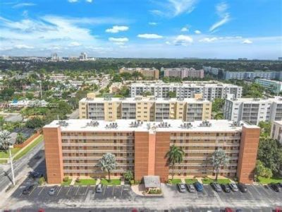 610 NE 12th Ave, Unit 308, Hallandale Beach, FL 33009 Photo