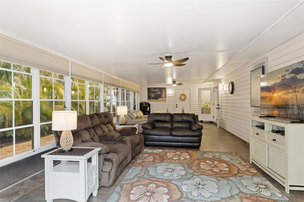 1024 Pattison Avenue, Sarasota, FL 34237 Photo