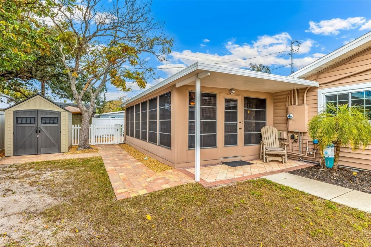 1024 Pattison Avenue, Sarasota, FL 34237 Photo