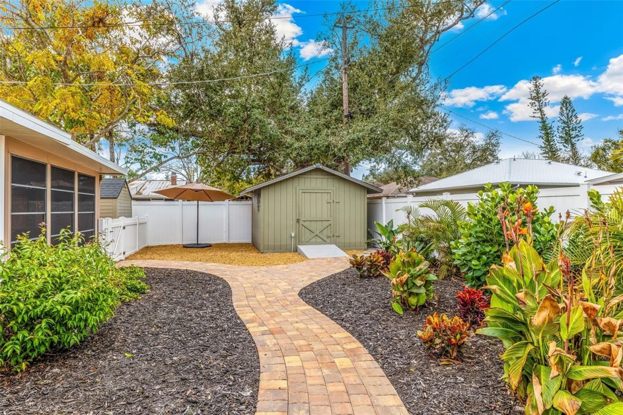 1024 Pattison Avenue, Sarasota, FL 34237 Photo