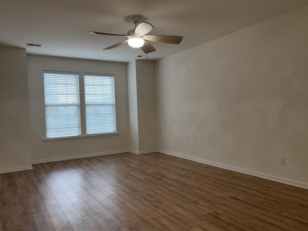 3084 Adventure Way Photo 13