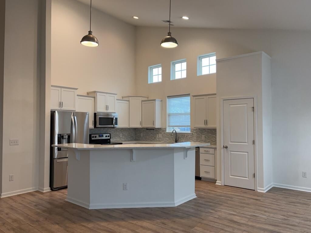 3084 Adventure Way Photo 7