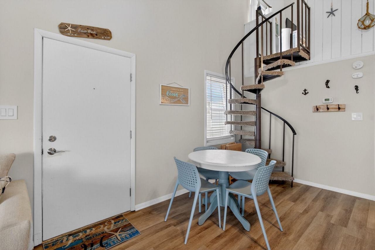 234 Driftwood Lane Photo 7