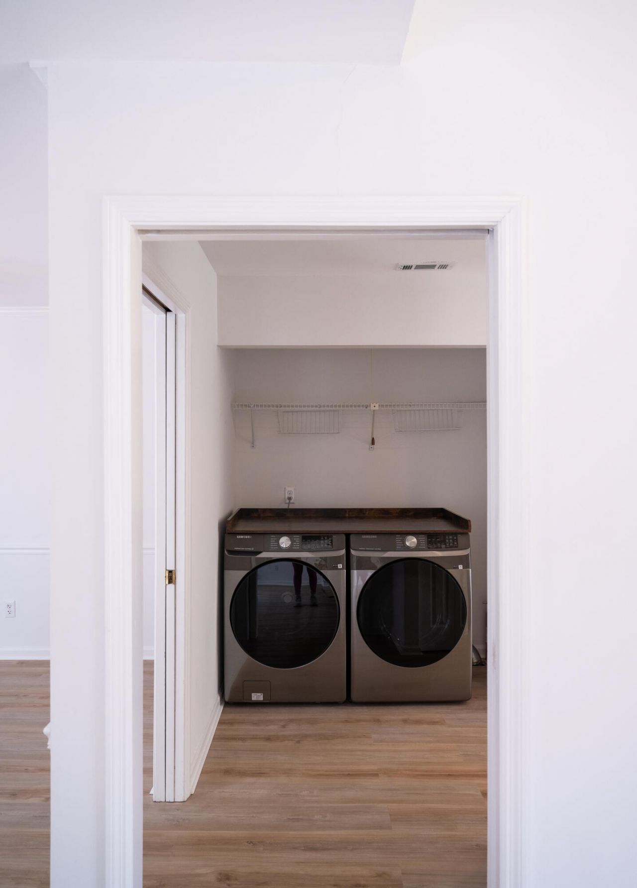 975 Harbor Oaks Drive Photo 19