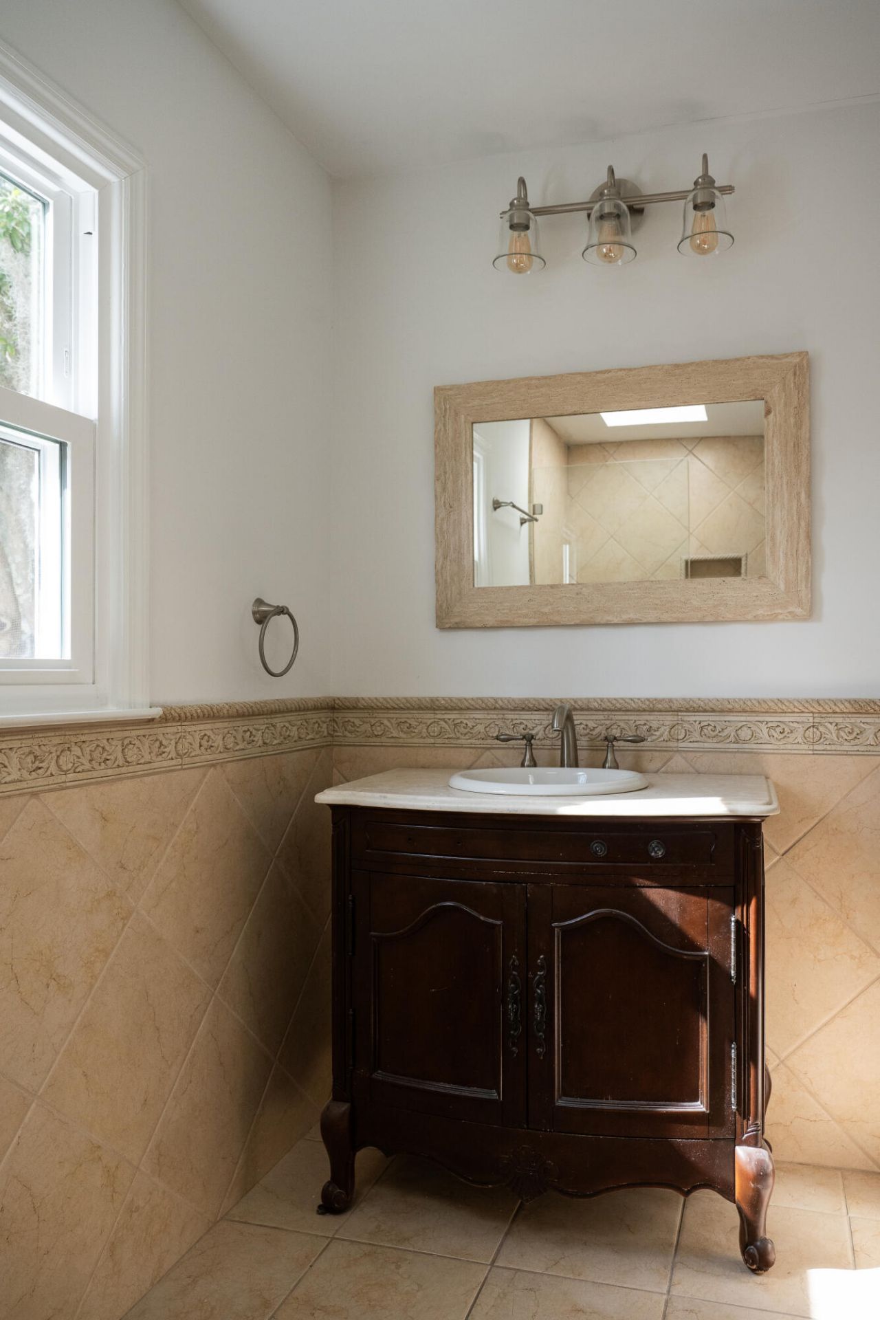 975 Harbor Oaks Drive Photo 32