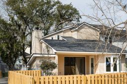 975 Harbor Oaks Drive photo 4