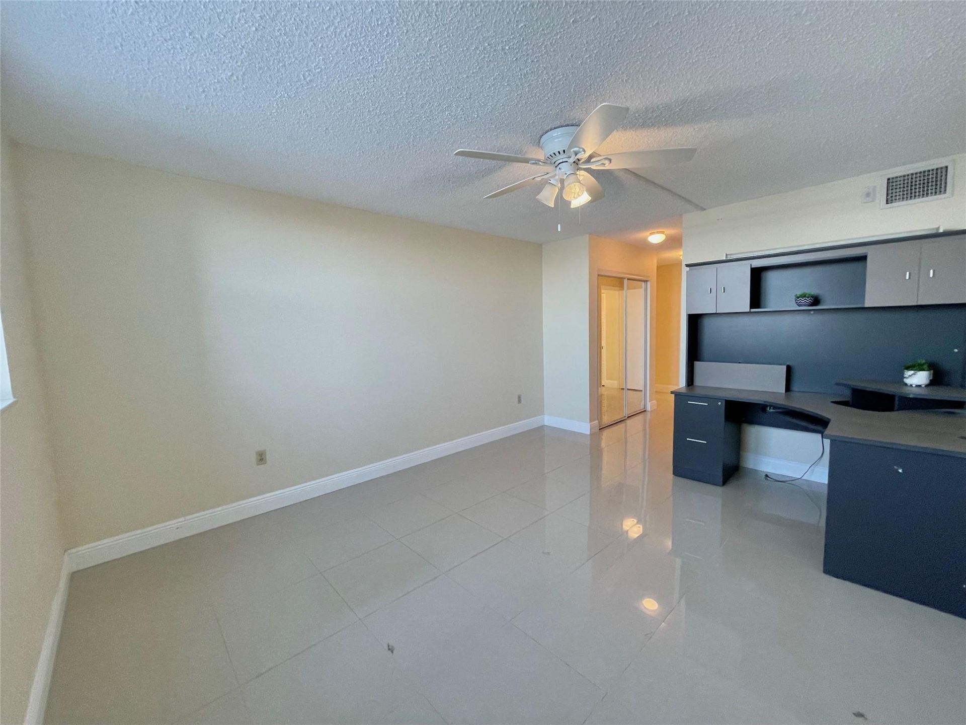 1175 NE Miami Gardens Dr, Unit 405, Miami, FL 33179 Photo