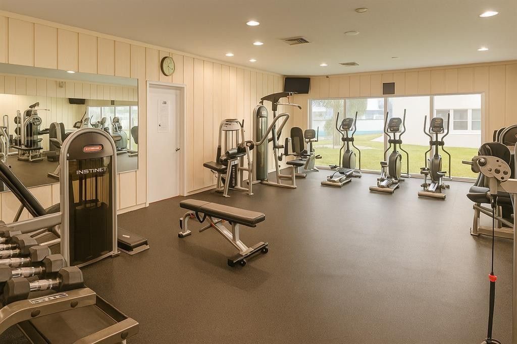 1175 NE Miami Gardens Dr, Unit 405, Miami, FL 33179 Photo