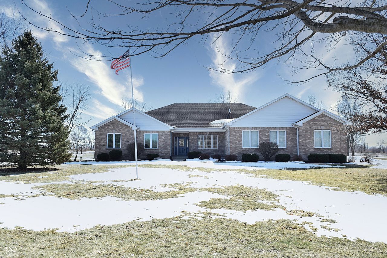 627 E 214th Street, Sheridan, IN 46069 Main Photo