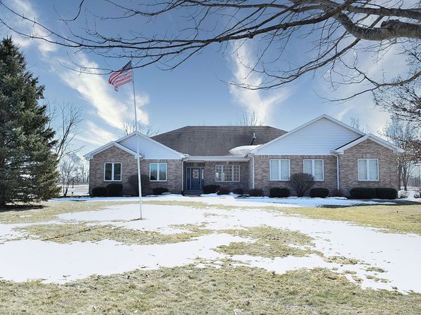 627 E 214th Street, Sheridan, IN 46069