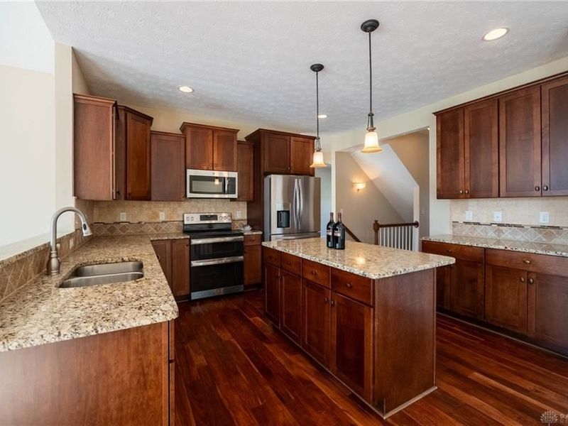 1298 Patriot Way, Beavercreek, OH 45434 Photo 11