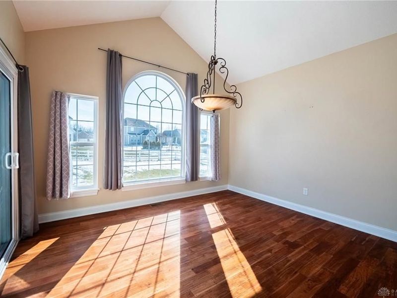 1298 Patriot Way, Beavercreek, OH 45434 Photo 12