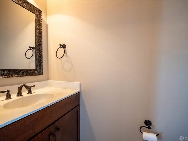 1298 Patriot Way, Beavercreek, OH 45434 Photo 8