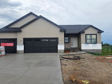 841 Longbow Court, Marion, IA 52302
