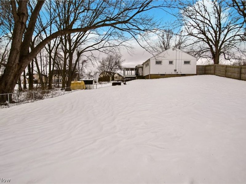 3218 Pickle Road, Akron, OH 44312 Photo 2