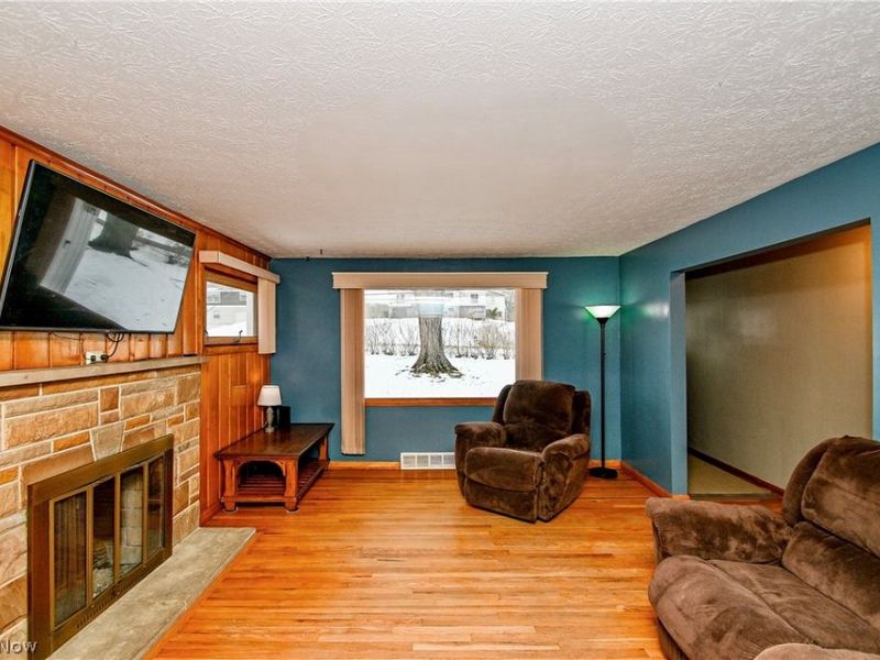 3218 Pickle Road, Akron, OH 44312 Photo 3