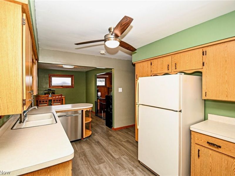 3218 Pickle Road, Akron, OH 44312 Photo 8