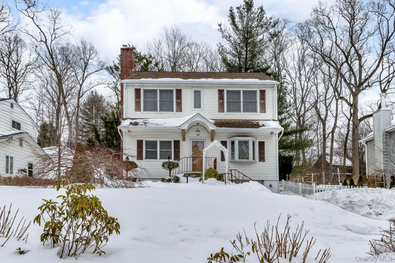 155 Lake Shore Drive, Pleasantville, NY 10570 Main Photo