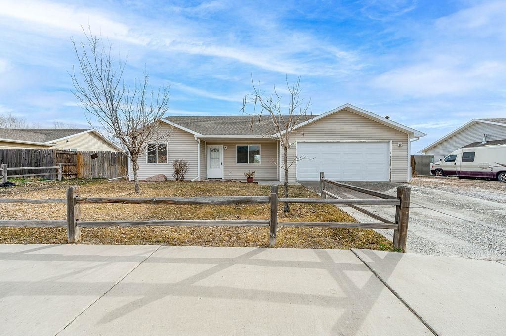 3269 1/2 F 1/2 Road, Clifton, CO 81520 Main Photo