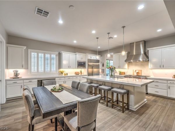 97 Menorca Island Court, Las Vegas, NV 89138