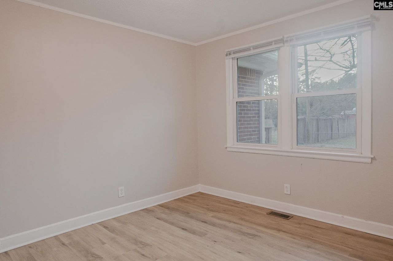 3057 Truman Street Photo 11