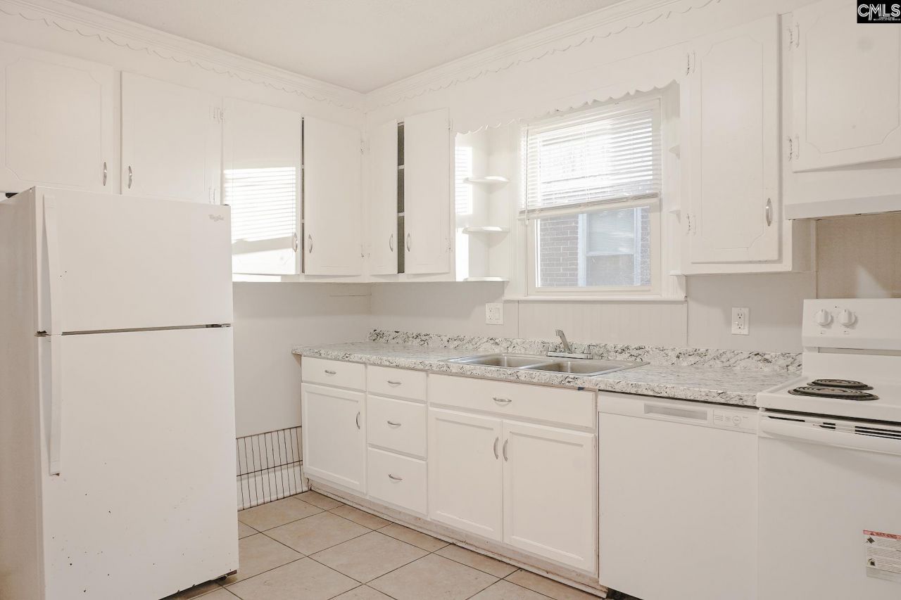 3057 Truman Street Photo 17