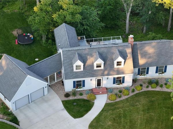 394 East Post Rd SE, Cedar Rapids, IA 52403