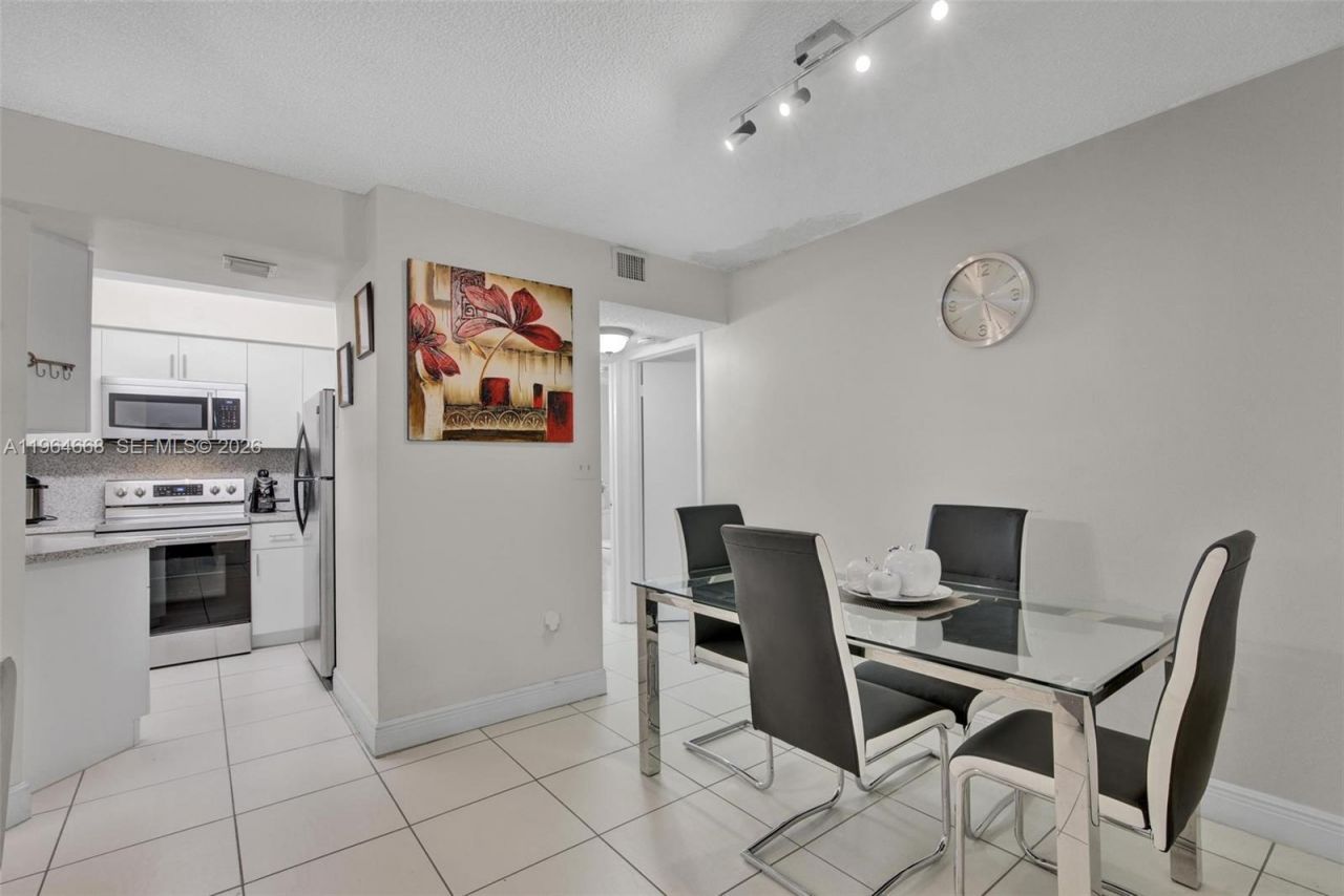 8365 SW 152nd Ave, Unit C-212, Miami, FL 33193 Photo