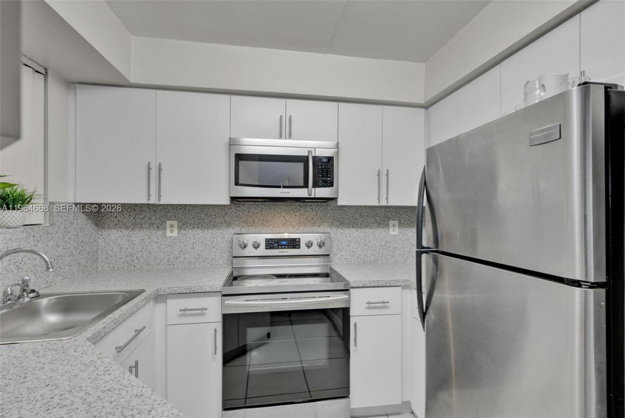 8365 SW 152nd Ave, Unit C-212, Miami, FL 33193 Photo