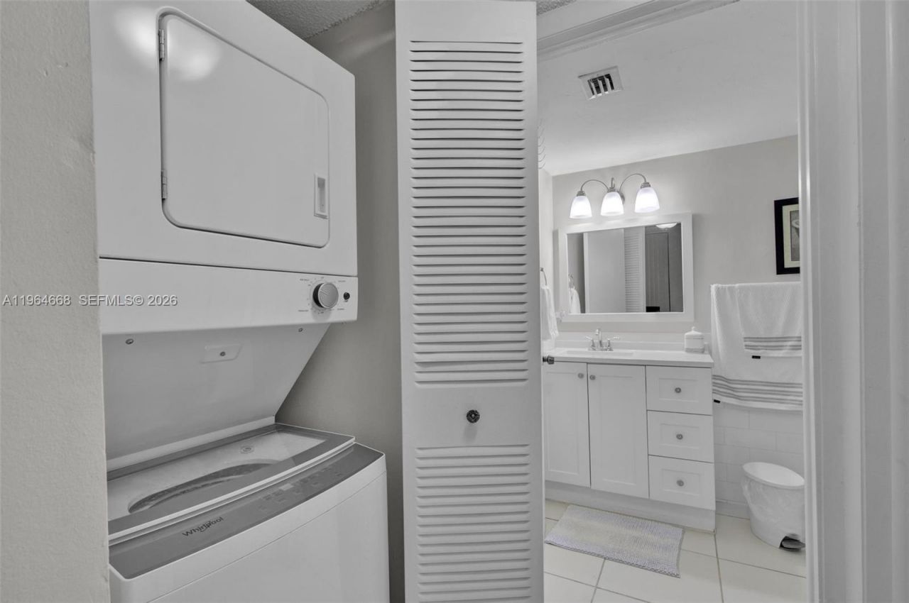 8365 SW 152nd Ave, Unit C-212, Miami, FL 33193 Photo