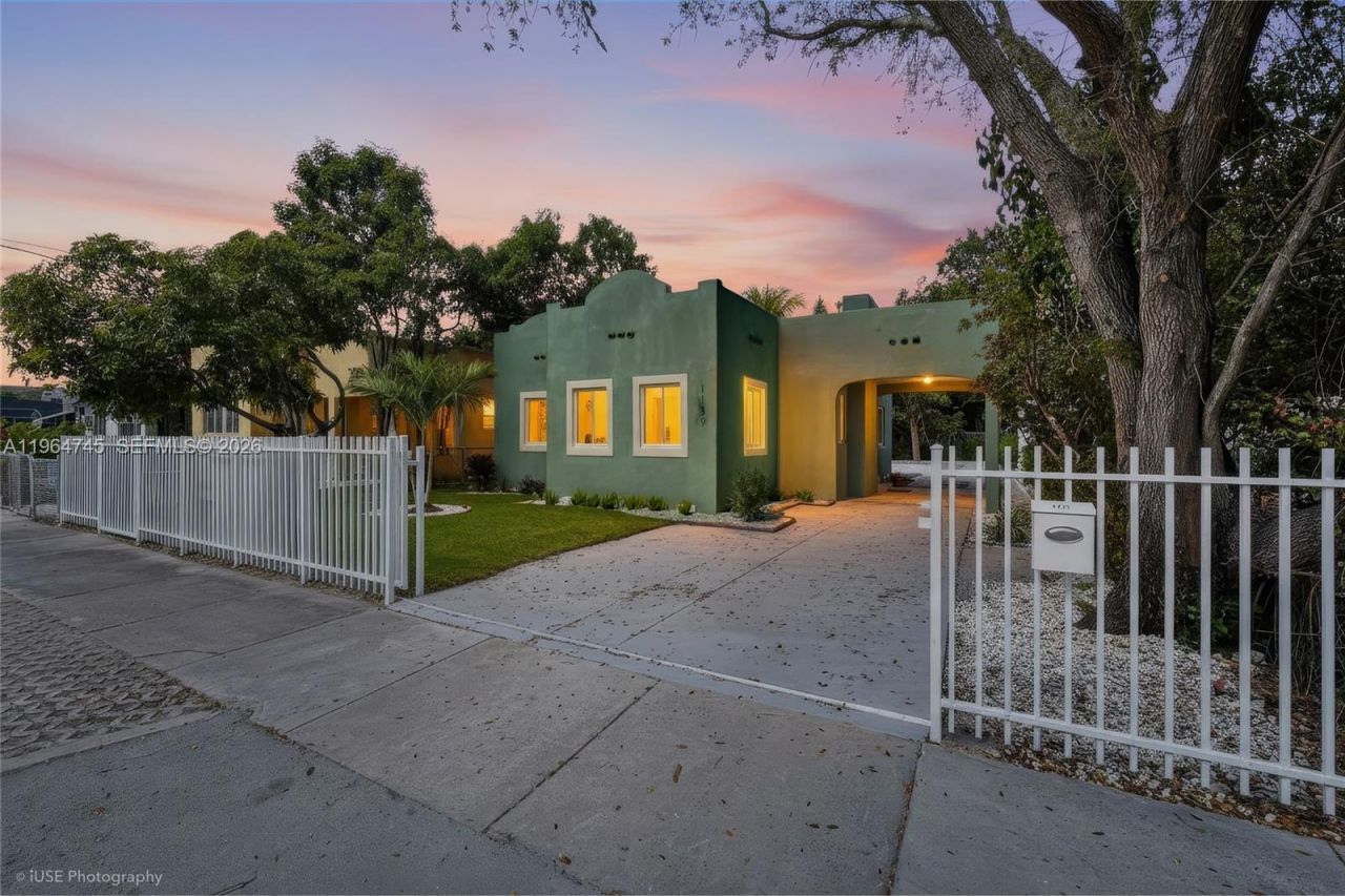 1139 NW 37th St, Miami, FL 33127 Photo