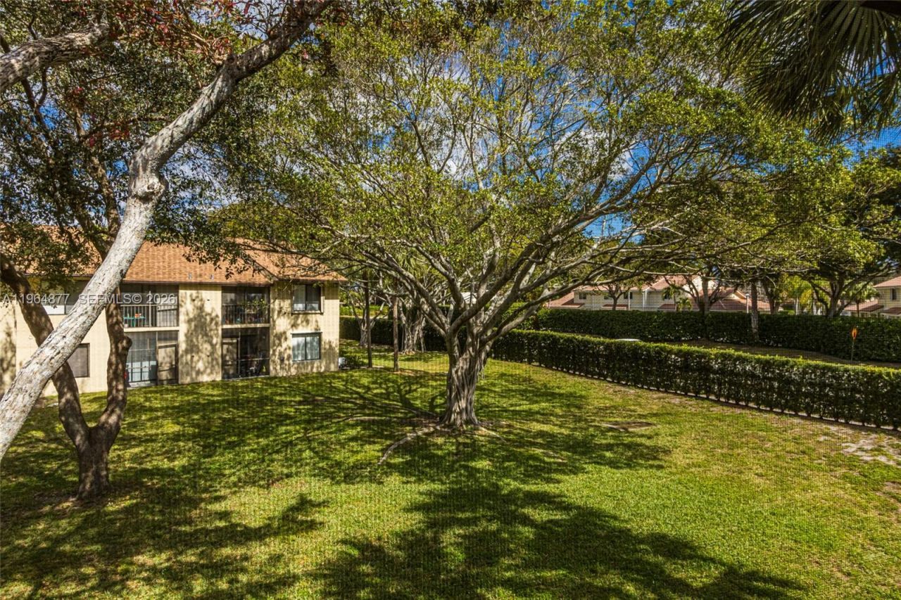 6551 Arleigh Ct , Unit 208, Boca Raton, FL 33433 Photo