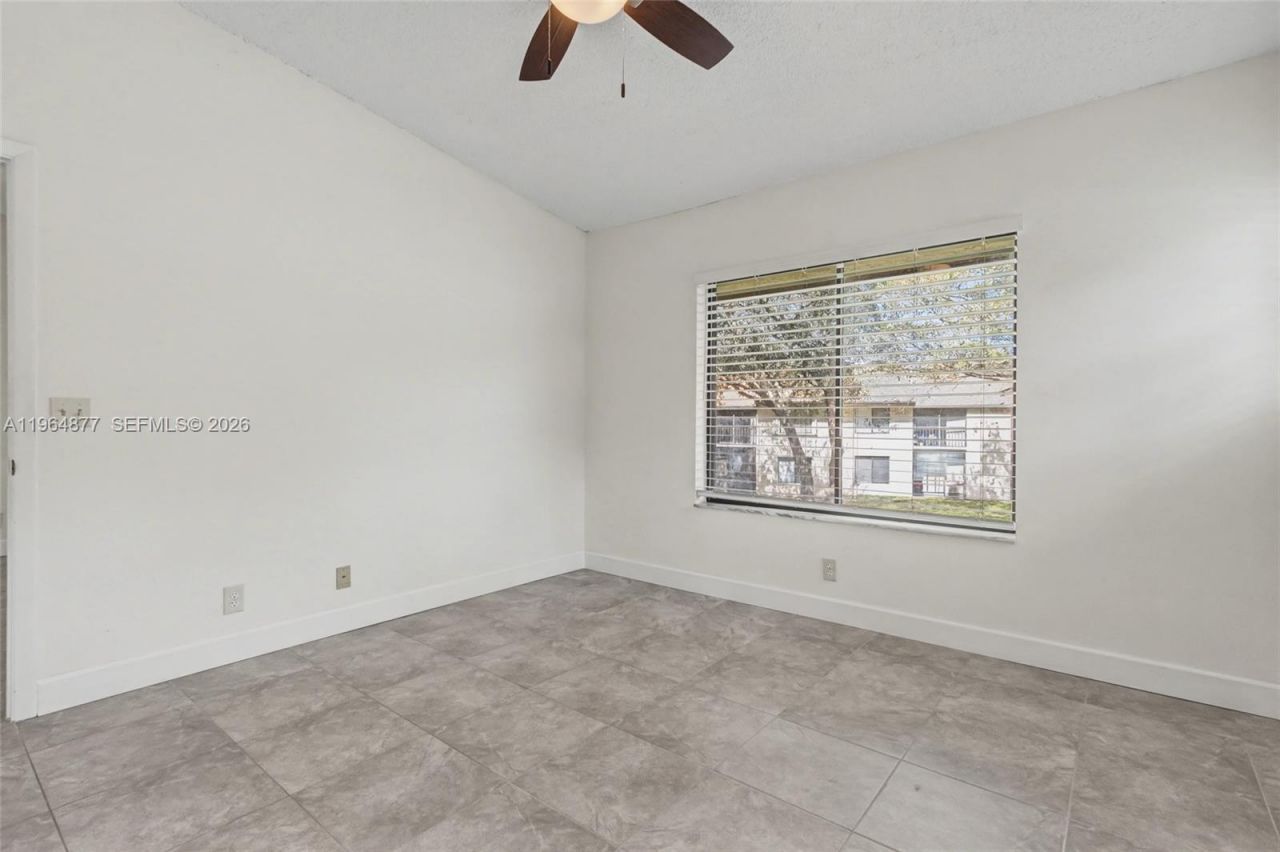 6551 Arleigh Ct , Unit 208, Boca Raton, FL 33433 Photo