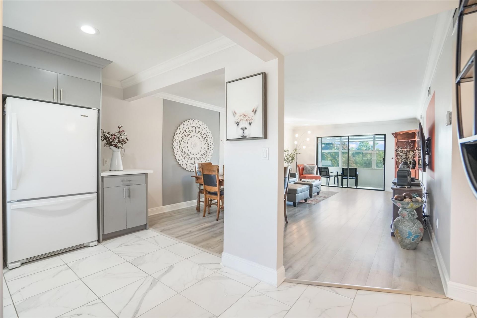 9300 Sunrise Lakes Boulevard, Unit 309, Sunrise, FL 33322 Photo