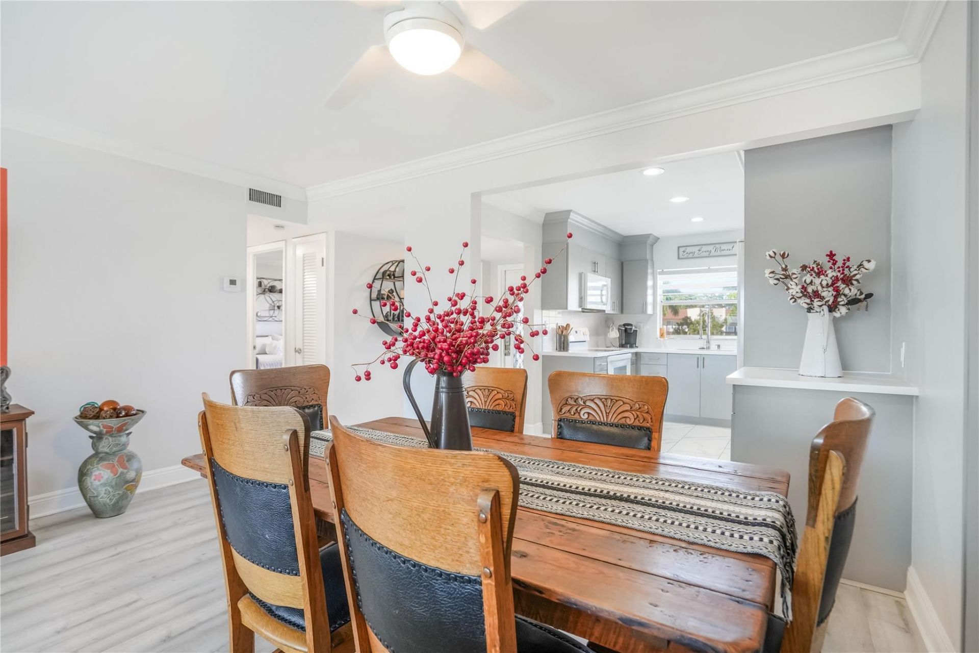 9300 Sunrise Lakes Boulevard, Unit 309, Sunrise, FL 33322 Photo