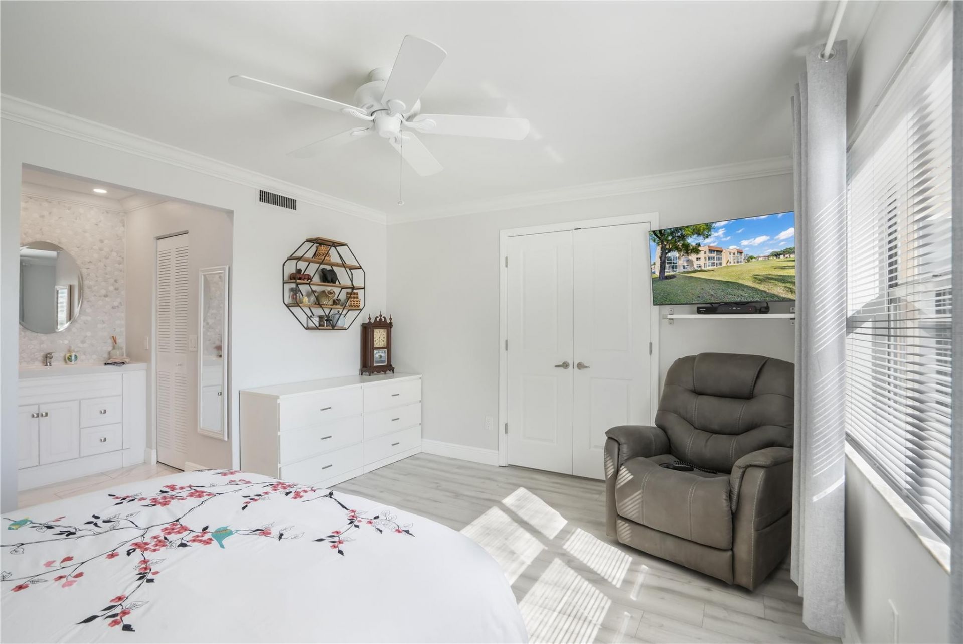 9300 Sunrise Lakes Boulevard, Unit 309, Sunrise, FL 33322 Photo